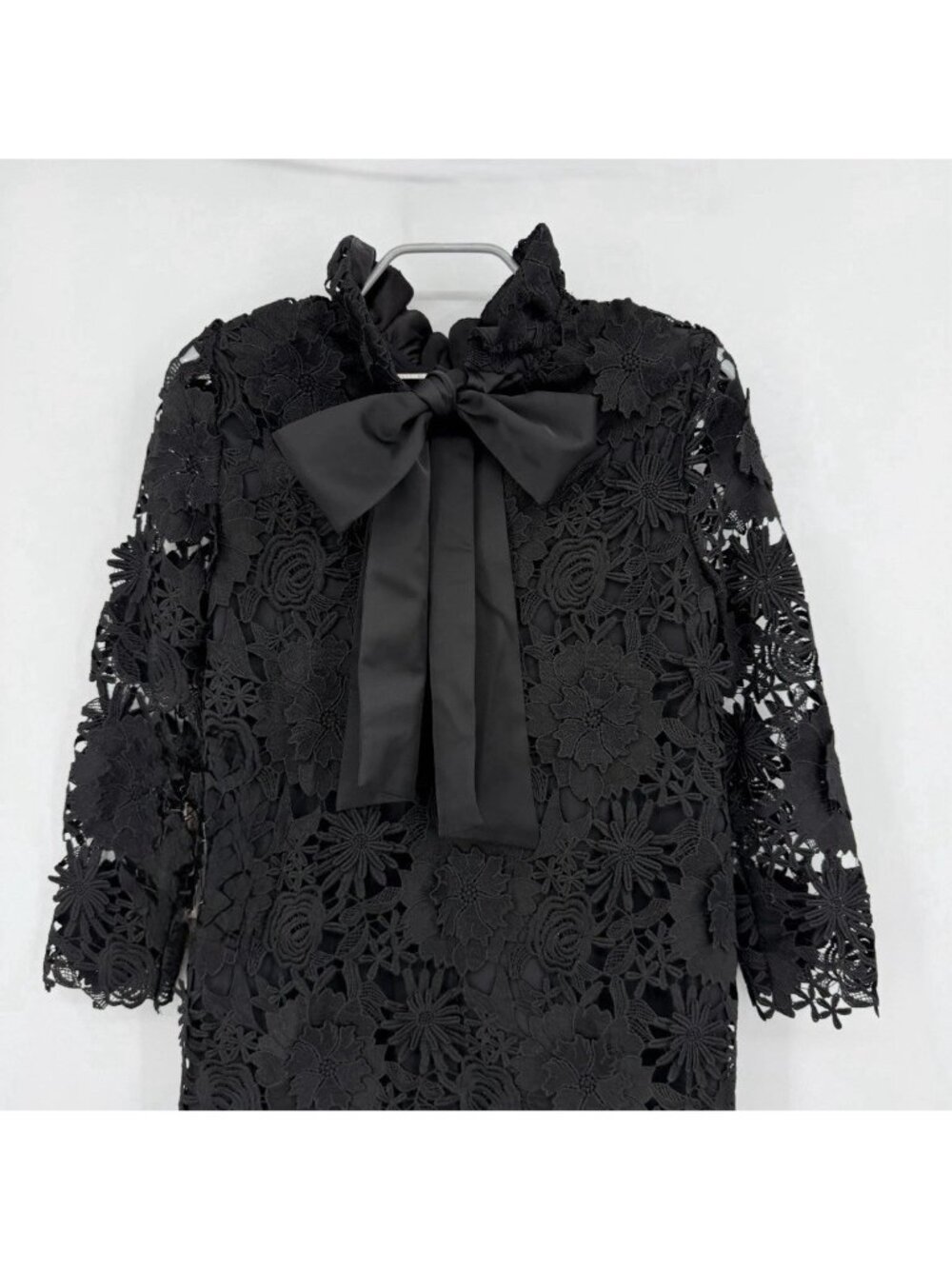 Tuckernuck Black Guipure Lace Daphne Dress XL Ruffle Collar Bow Cocktail Party - Picture 6 of 9